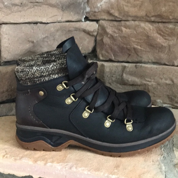 merrell eventyr vera bluff